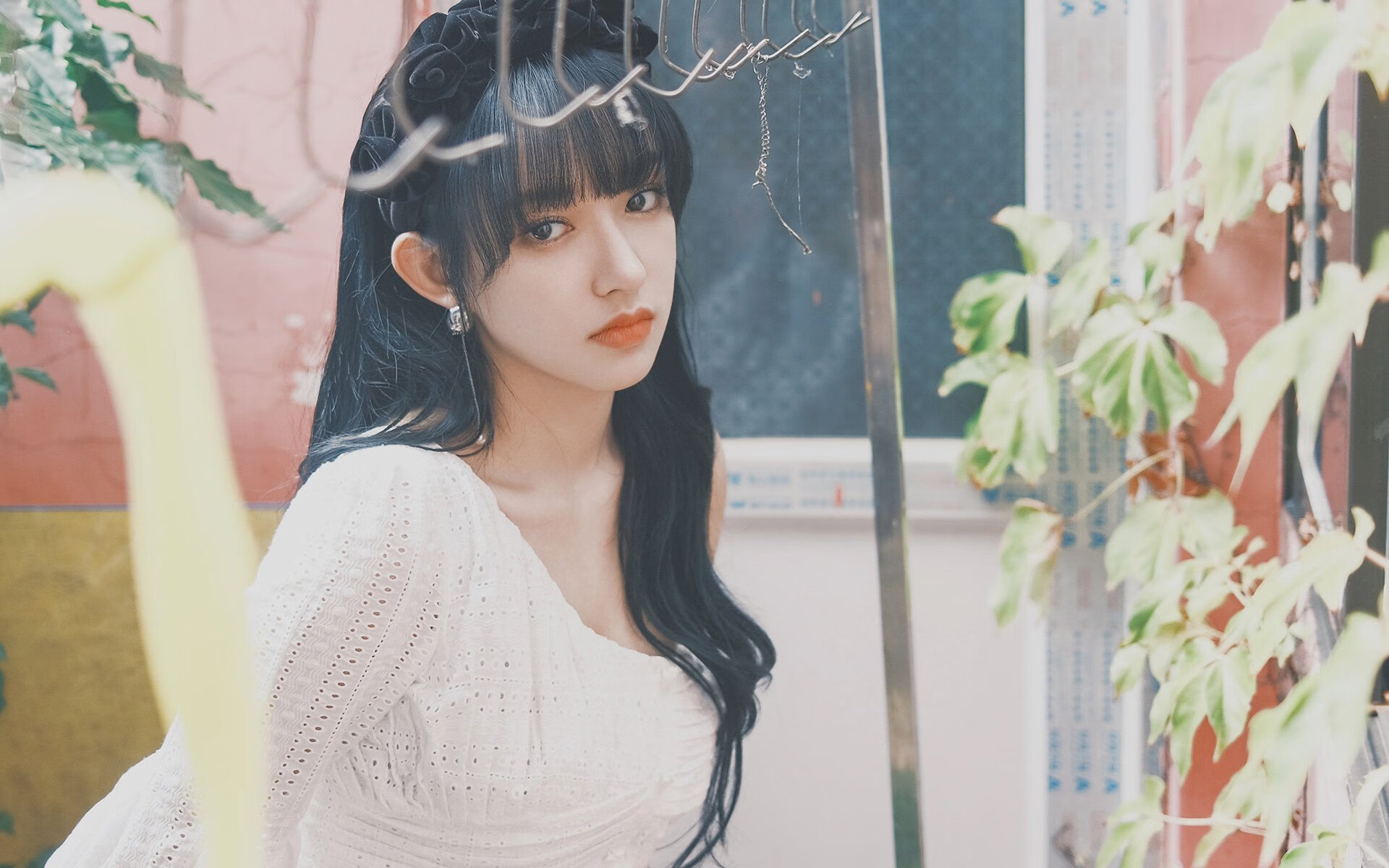 引擎革命与孤勇者，当红牛用技术碾压改写F1法则，塞恩斯如何以凡人之躯比肩神明？