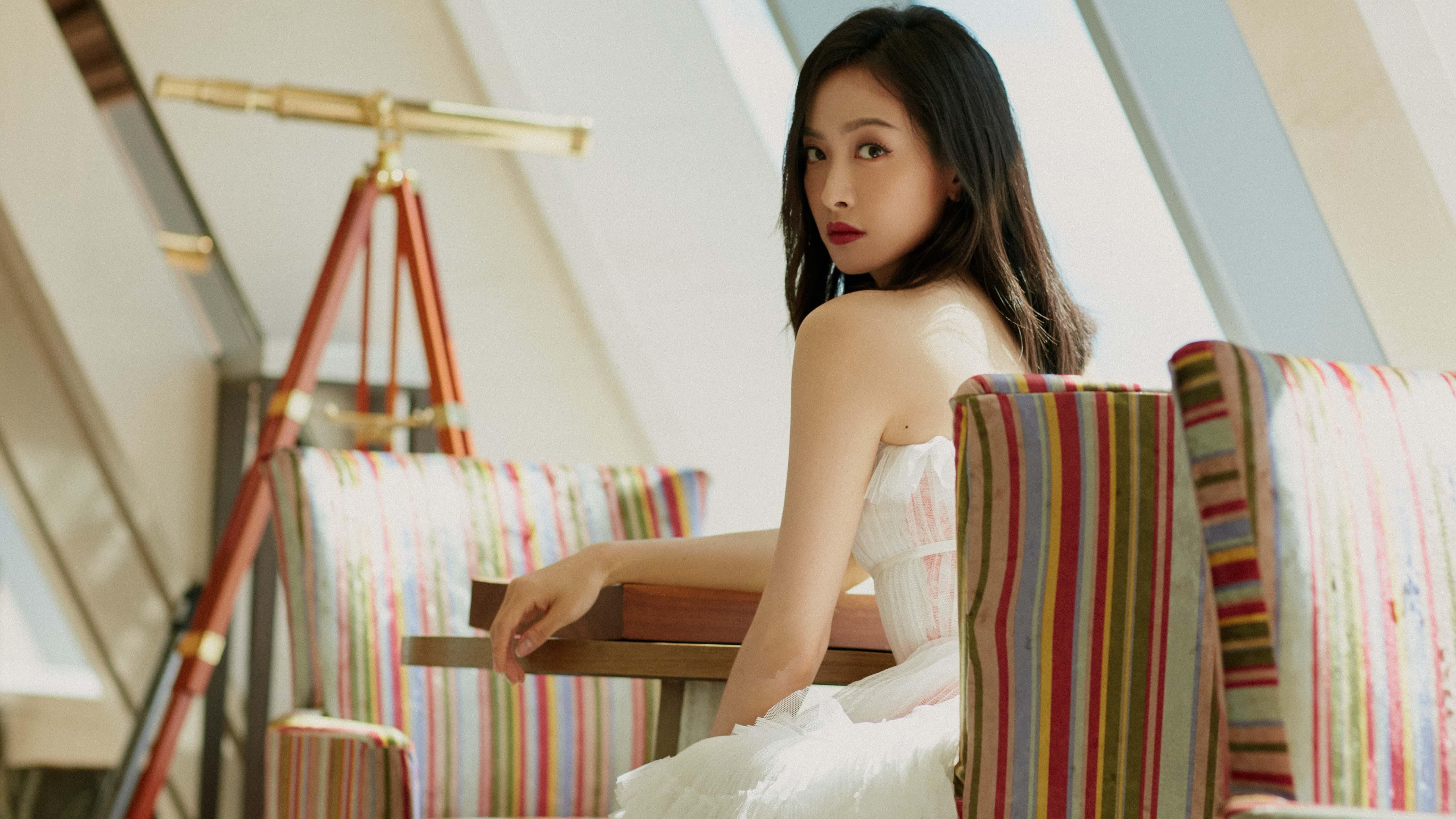 假爱德华兹在新疆,风暴眼自寂静中诞生