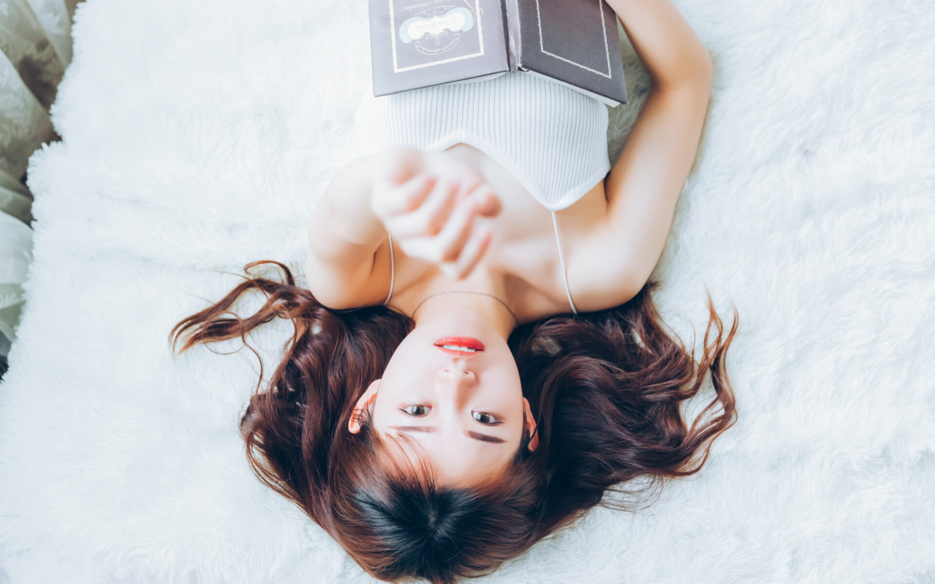 篮球交汇之时，当澳大利亚制霸佛罗伦萨，奥亚尔萨瓦尔于NBA赛场降下神罚