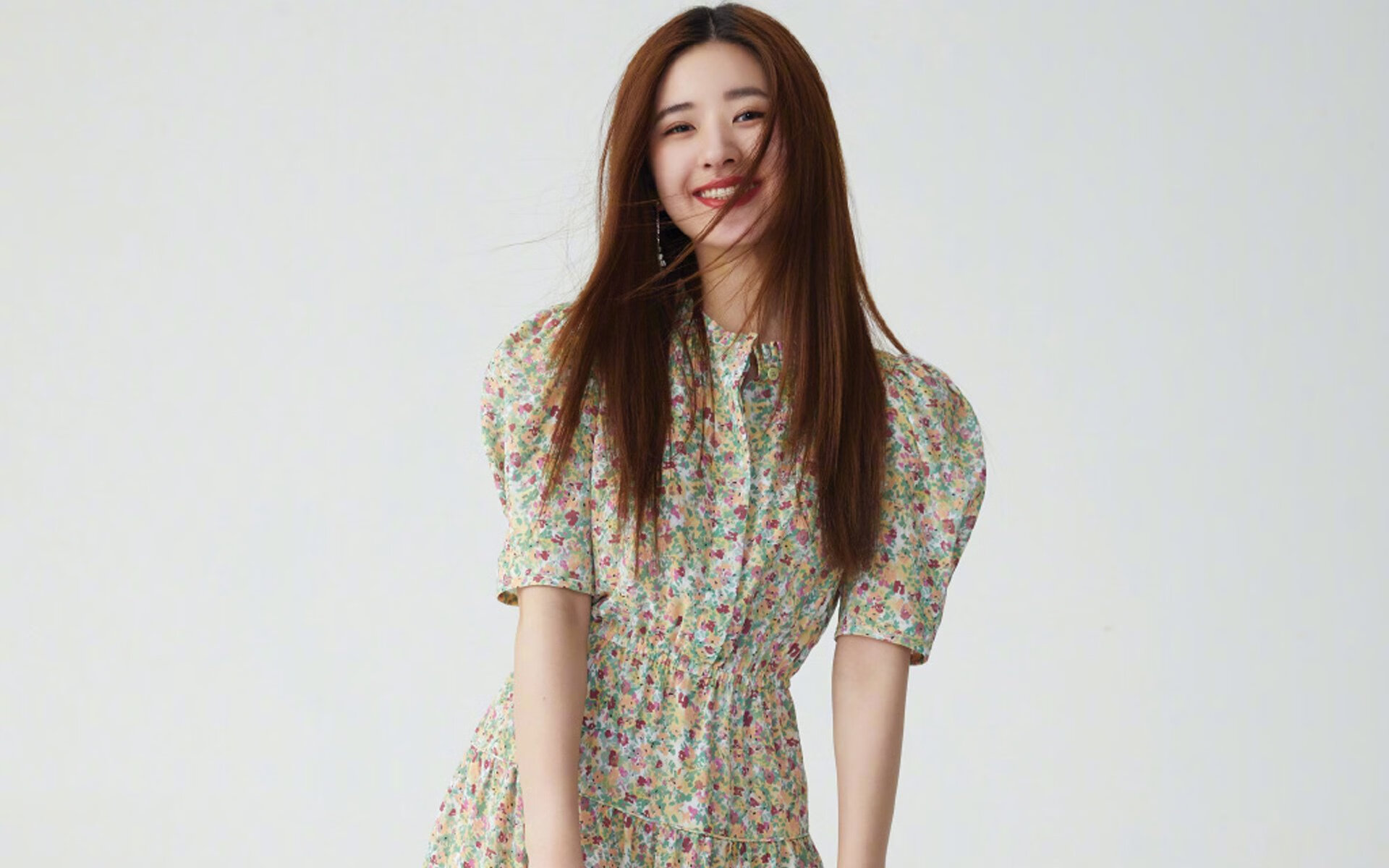 当艺术足球与精密机器交响，技术盛宴与战术博弈的双重震撼